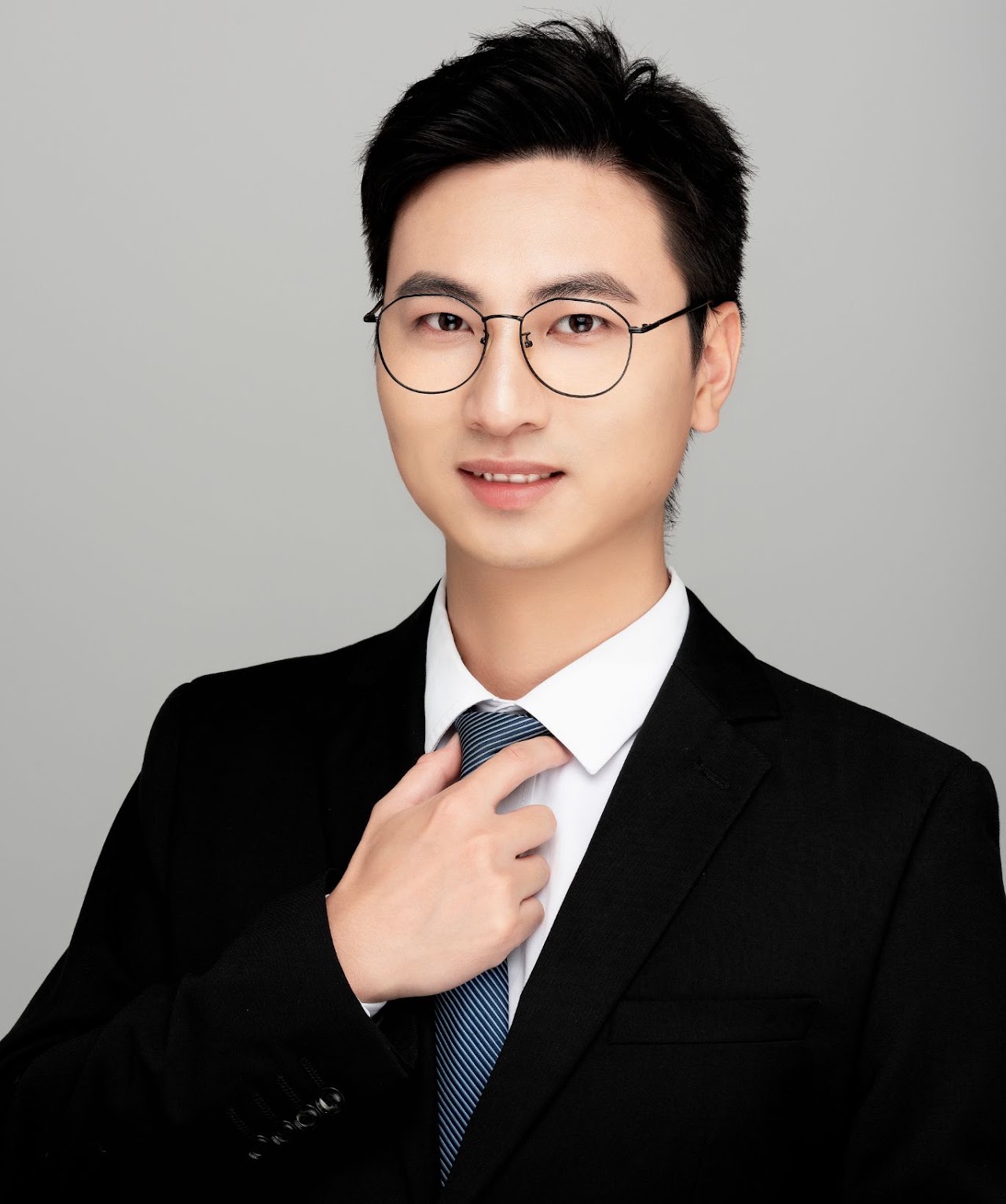 Portrait of Prof. Yang Yang
